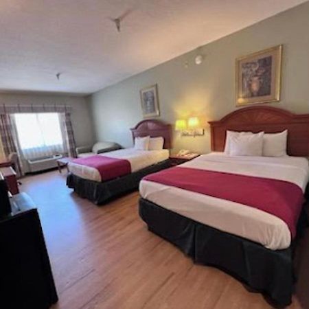 Americas Best Value Inn Wiggins Екстер'єр фото