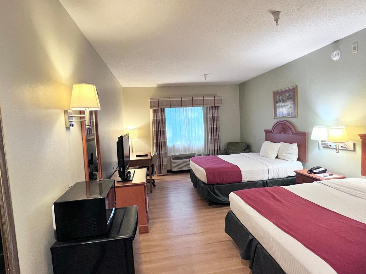 Americas Best Value Inn Wiggins Екстер'єр фото