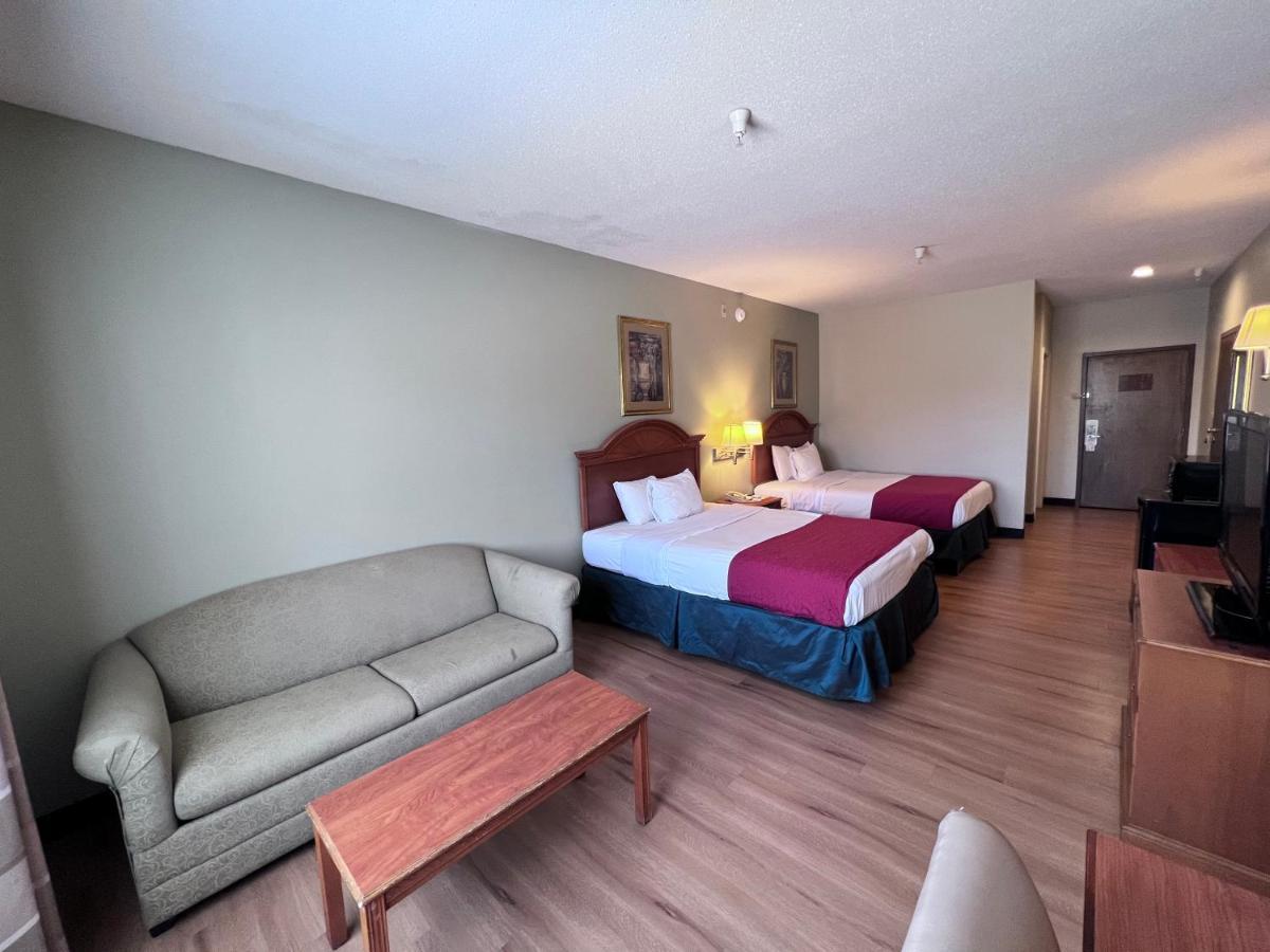 Americas Best Value Inn Wiggins Екстер'єр фото