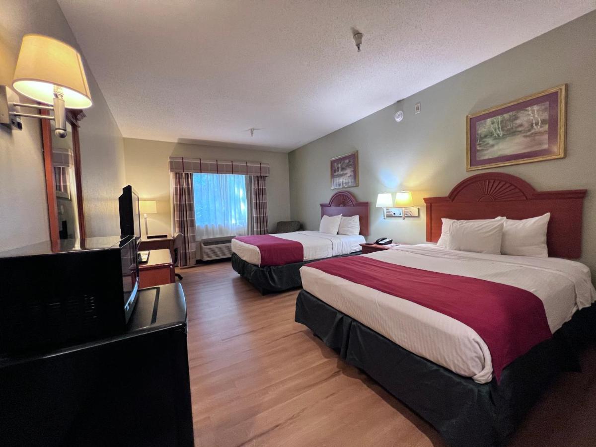 Americas Best Value Inn Wiggins Екстер'єр фото